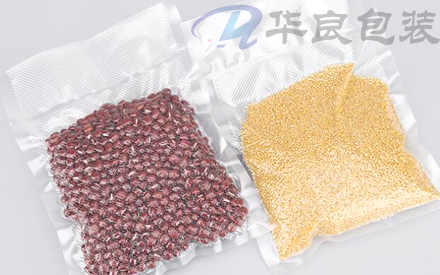  抽真空紋路袋與光面袋有什么區(qū)別？